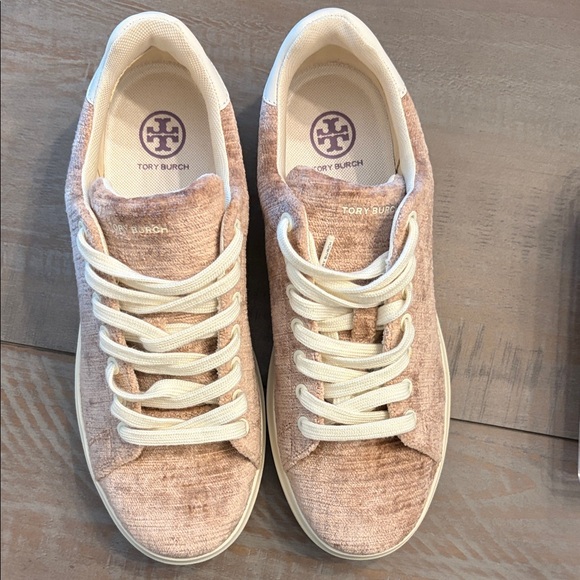 Tory Burch Shoes - Tory Burch Howell Court Sneakers Mauve Women's
Size 8 M